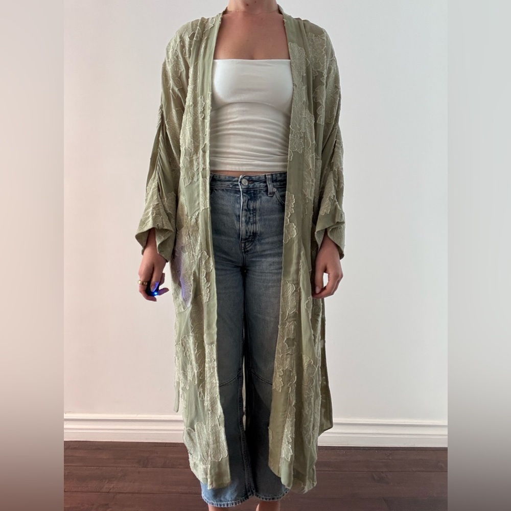 NWOT - Wilfred Green Floral Kimono